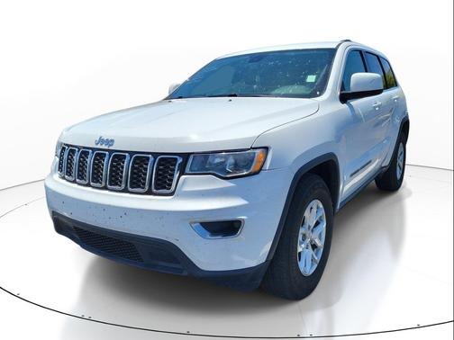 Bright White Clearcoat 2017 Jeep Grand Cherokee Laredo
