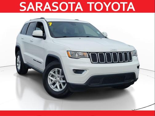 Bright White Clearcoat 2017 Jeep Grand Cherokee Laredo