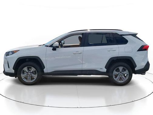 2022 Toyota RAV4 Hybrid LE