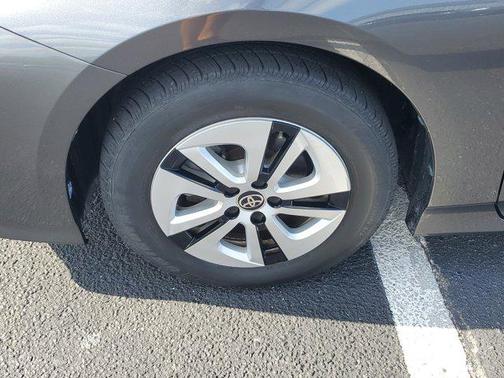 2016 Toyota Prius Four