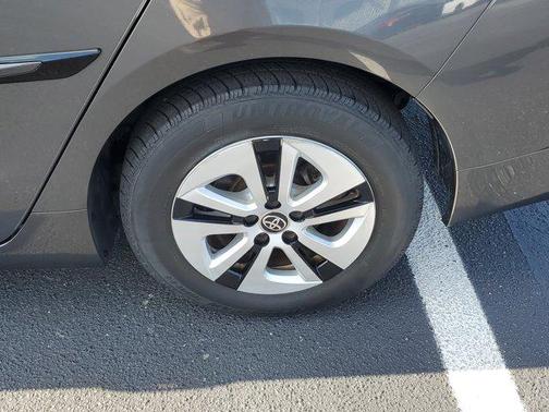 2016 Toyota Prius Four