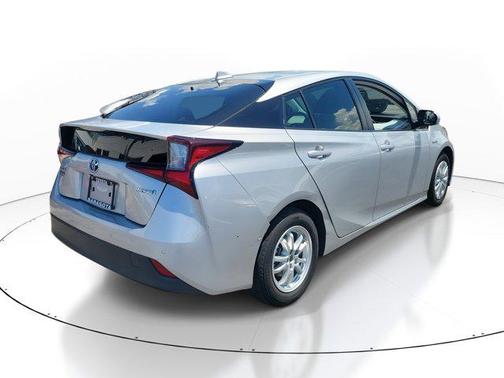 2019 Toyota Prius LE
