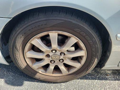 2004 Lexus ES 330 Base