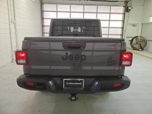 2024 Jeep Gladiator Sport
