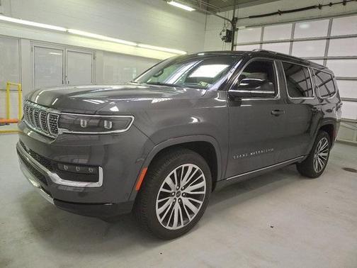 2025 Jeep Grand Wagoneer Base