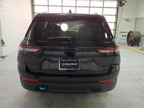 2022 Jeep Grand Cherokee 4xe Trailhawk