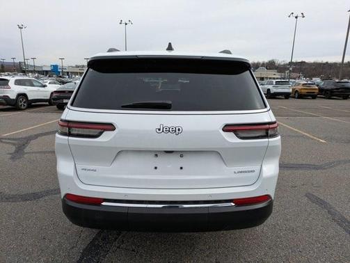 2025 Jeep Grand Cherokee L Laredo