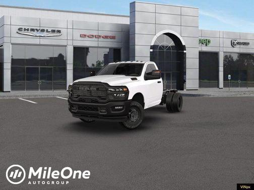 Bright White Clearcoat 2026 RAM 3500 Tradesman/Big Horn