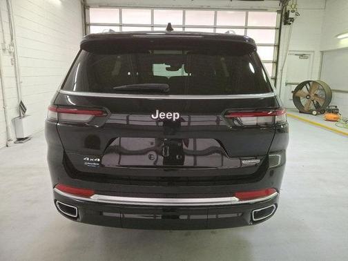 2023 Jeep Grand Cherokee L Summit