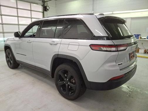 2024 Jeep Grand Cherokee Laredo