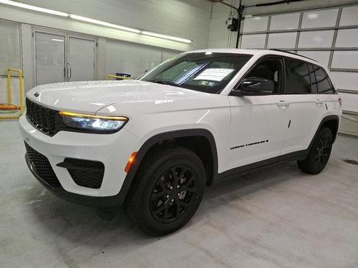 2024 Jeep Grand Cherokee Laredo