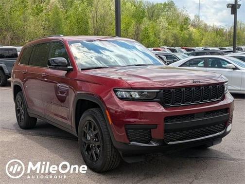 2025 Jeep Grand Cherokee L Laredo