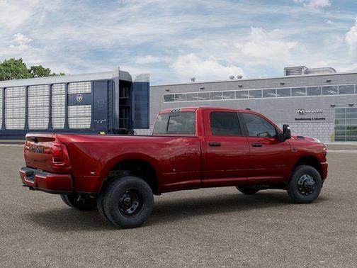 Molten Red Pearlcoat 2026 RAM 3500 Big Horn