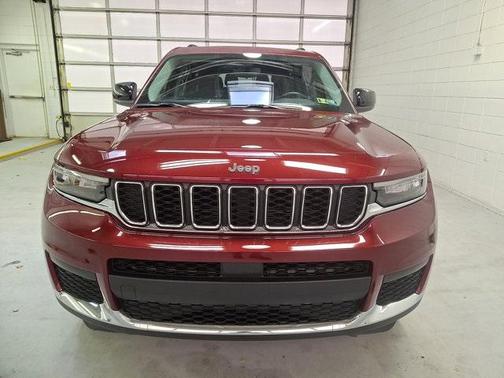 2022 Jeep Grand Cherokee L Laredo