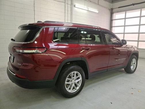 2022 Jeep Grand Cherokee L Laredo