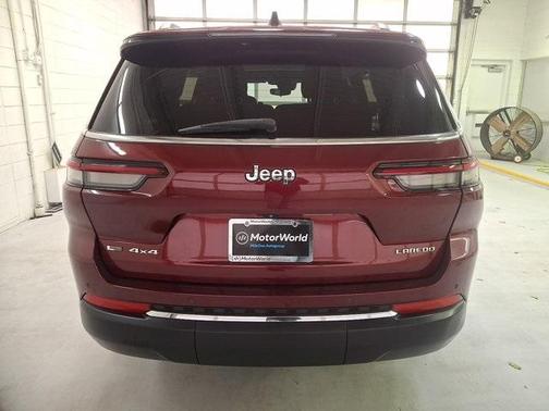 2022 Jeep Grand Cherokee L Laredo
