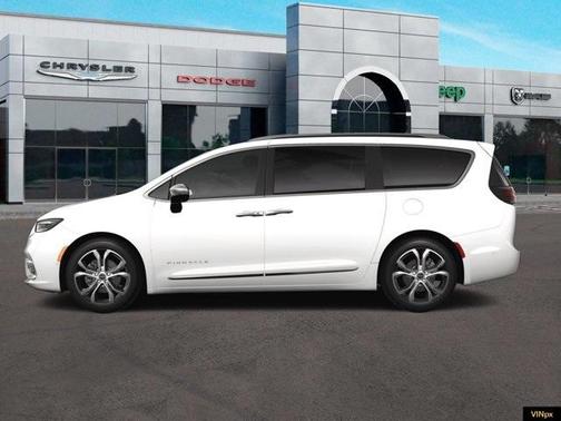 2025 Chrysler Pacifica Pinnacle