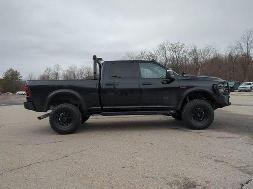 Diamond Black 2026 RAM 2500 Big Horn