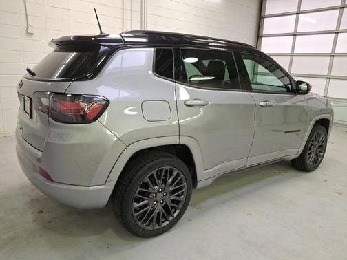 2022 Jeep Compass Altitude