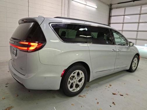 2022 Chrysler Pacifica Limited