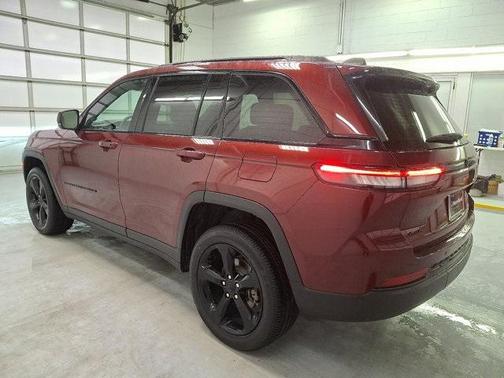 2023 Jeep Grand Cherokee Altitude