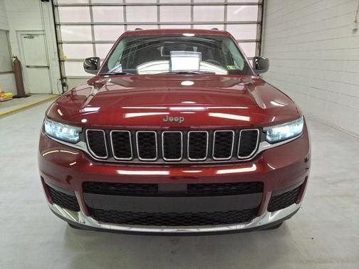 2023 Jeep Grand Cherokee L Laredo
