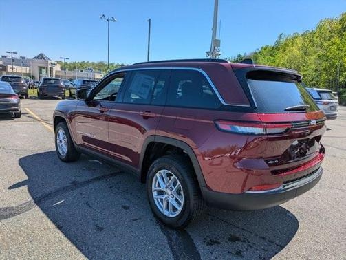 2025 Jeep Grand Cherokee Laredo X