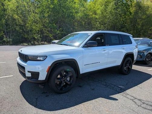 2025 Jeep Grand Cherokee L Laredo
