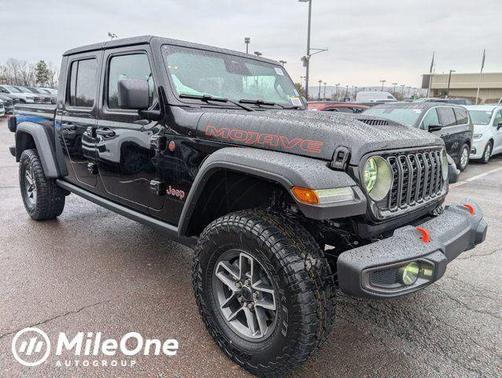 Black Clearcoat 2026 Jeep Gladiator Mojave