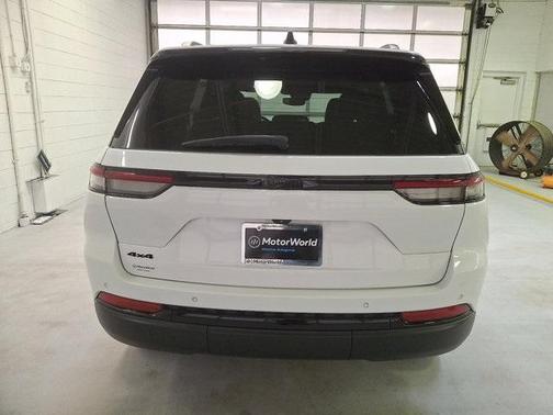 2023 Jeep Grand Cherokee Altitude