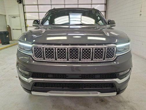 2025 Jeep Grand Wagoneer Base