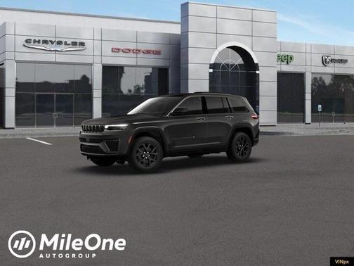 2026 Jeep Grand Cherokee Laredo