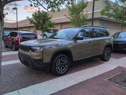41 2026 Jeep Cherokee LAREDO/LIMITED