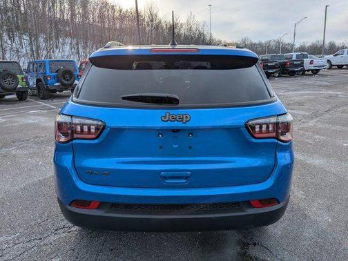 Hydro Blue Pearlcoat 2026 Jeep Compass Latitude