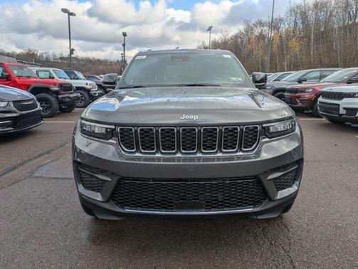 2025 Jeep Grand Cherokee Laredo X