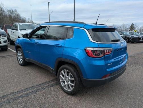 2024 Jeep Compass Latitude Lux
