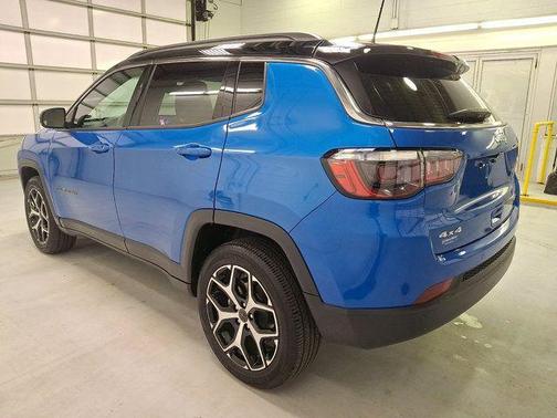 Hydro Blue Pearlcoat 2026 Jeep Compass Limited