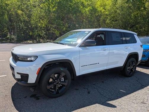2025 Jeep Grand Cherokee L Laredo