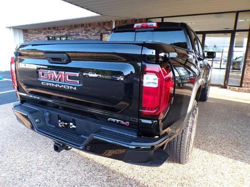 Onyx Black 2026 GMC Canyon AT4