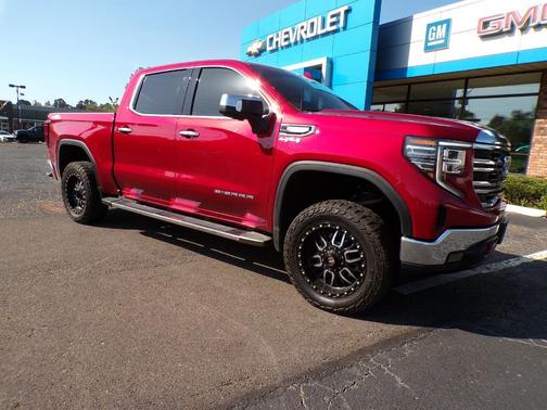 Cayenne Red Tintcoat 2022 GMC Sierra 1500 SLT