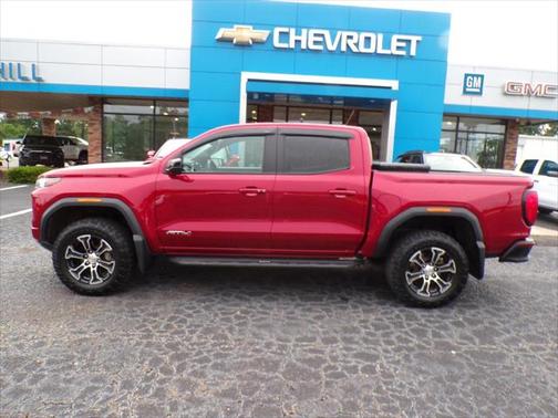 2025 GMC Canyon Base