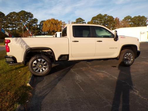 2026 Chevrolet Silverado 2500 Custom