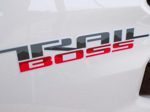 White Sands 2026 Chevrolet Colorado Trail Boss