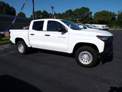 2025 Chevrolet Colorado WT