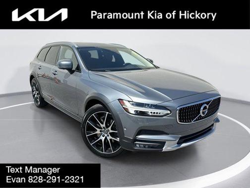 2019 Volvo V90 Cross Country T6