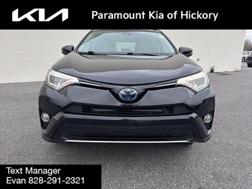 2017 Toyota RAV4 Hybrid SE