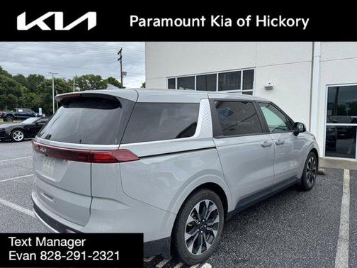 2024 Kia Carnival EX