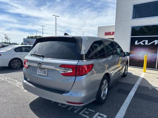 Lunar Silver Metallic 2018 Honda Odyssey EX-L