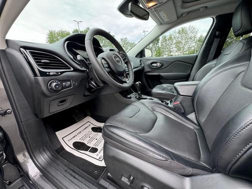 2023 Jeep Cherokee Altitude