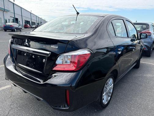 2024 Mitsubishi Mirage G4 LE